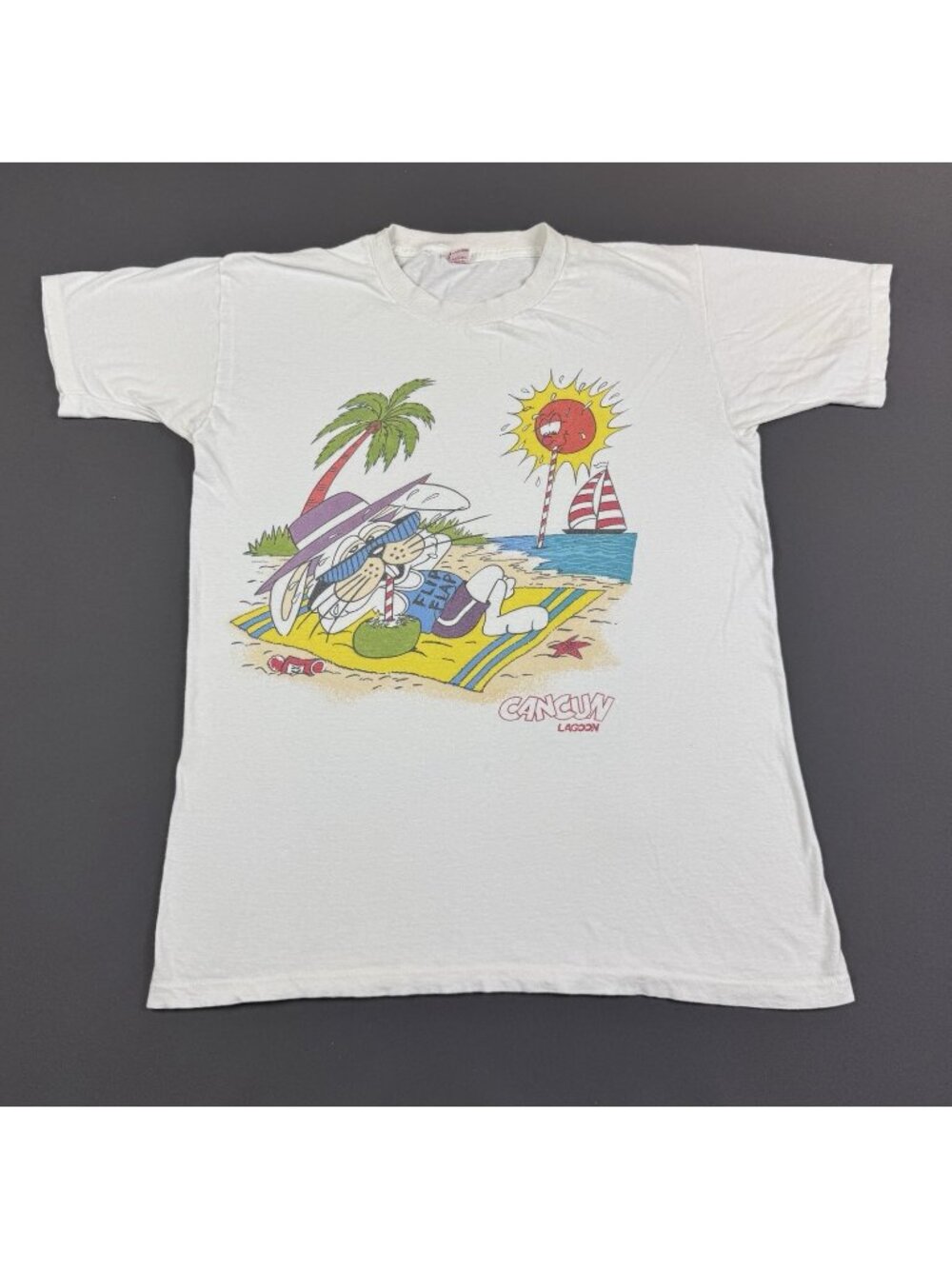 Rare Vintage 80s 90s Cancun Lagoon Beach Art Funny Sun Water Boat White T Shirt